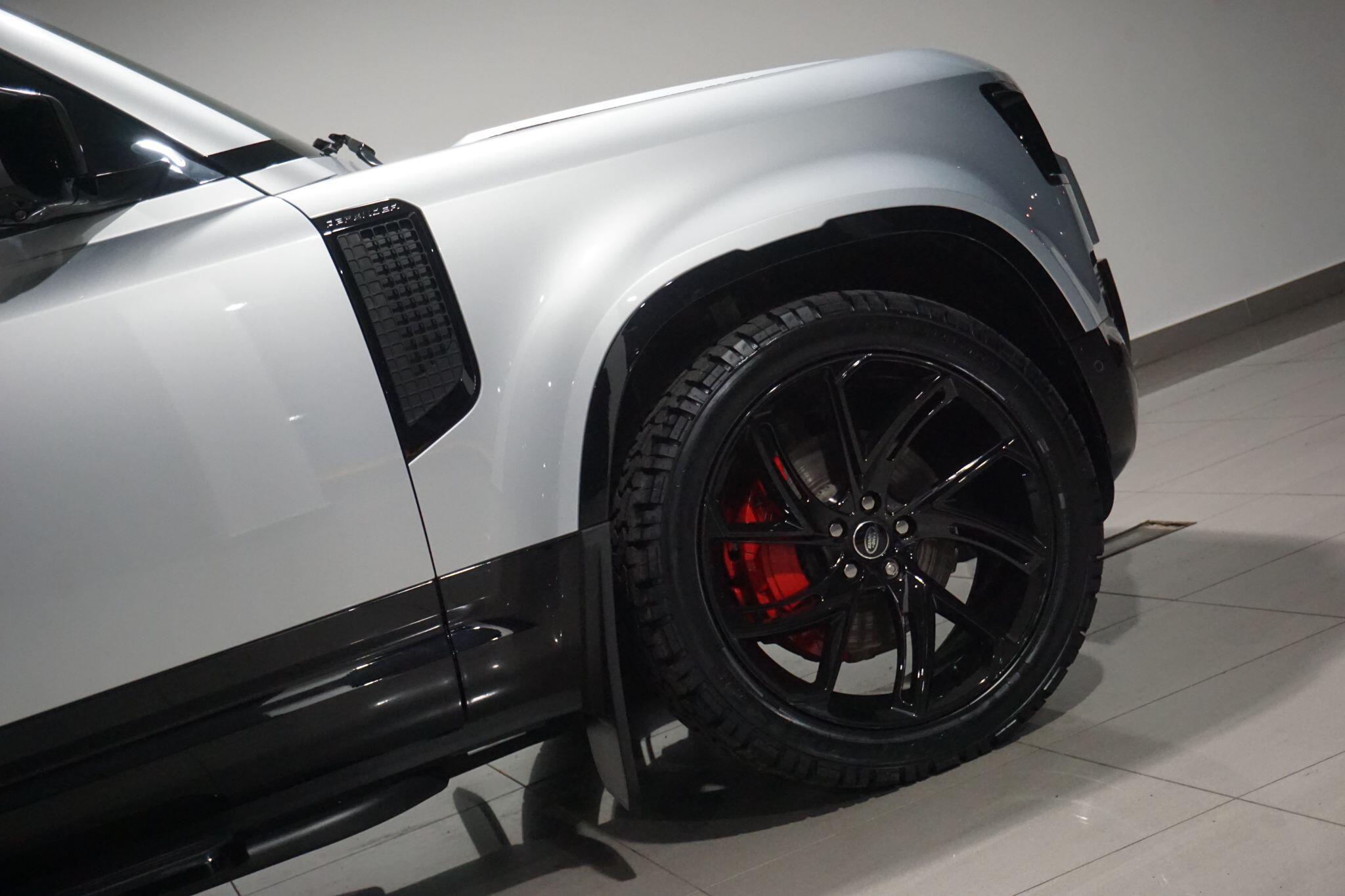 Land Rover Defender 110 2.0 P400e 15.4kWh XS Edition SUV 5dr Petrol Plug-in Hybrid Auto 4WD Euro 6 (s/s) (404 ps)